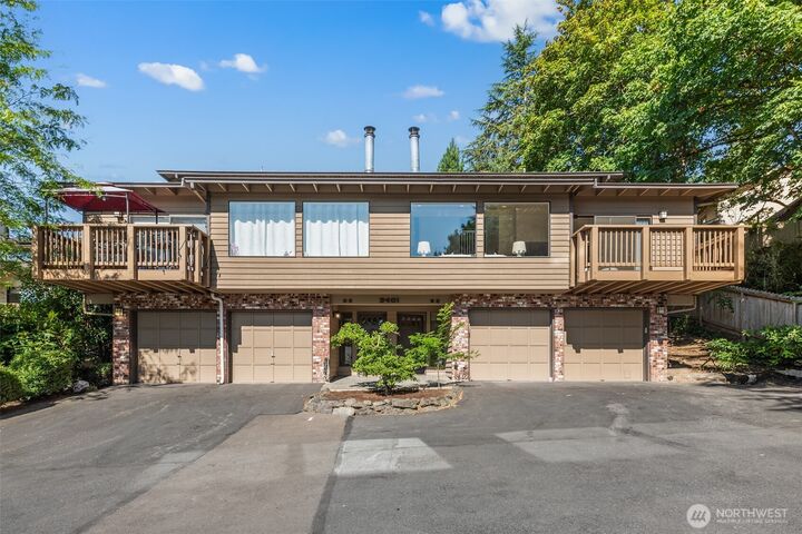 3401  161st Place SE 63  Bellevue WA 98008 photo