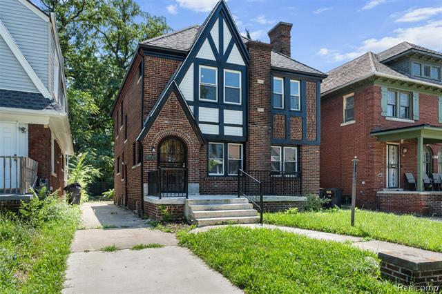 Property Photo: 2717 Burlingame Street MI 48206