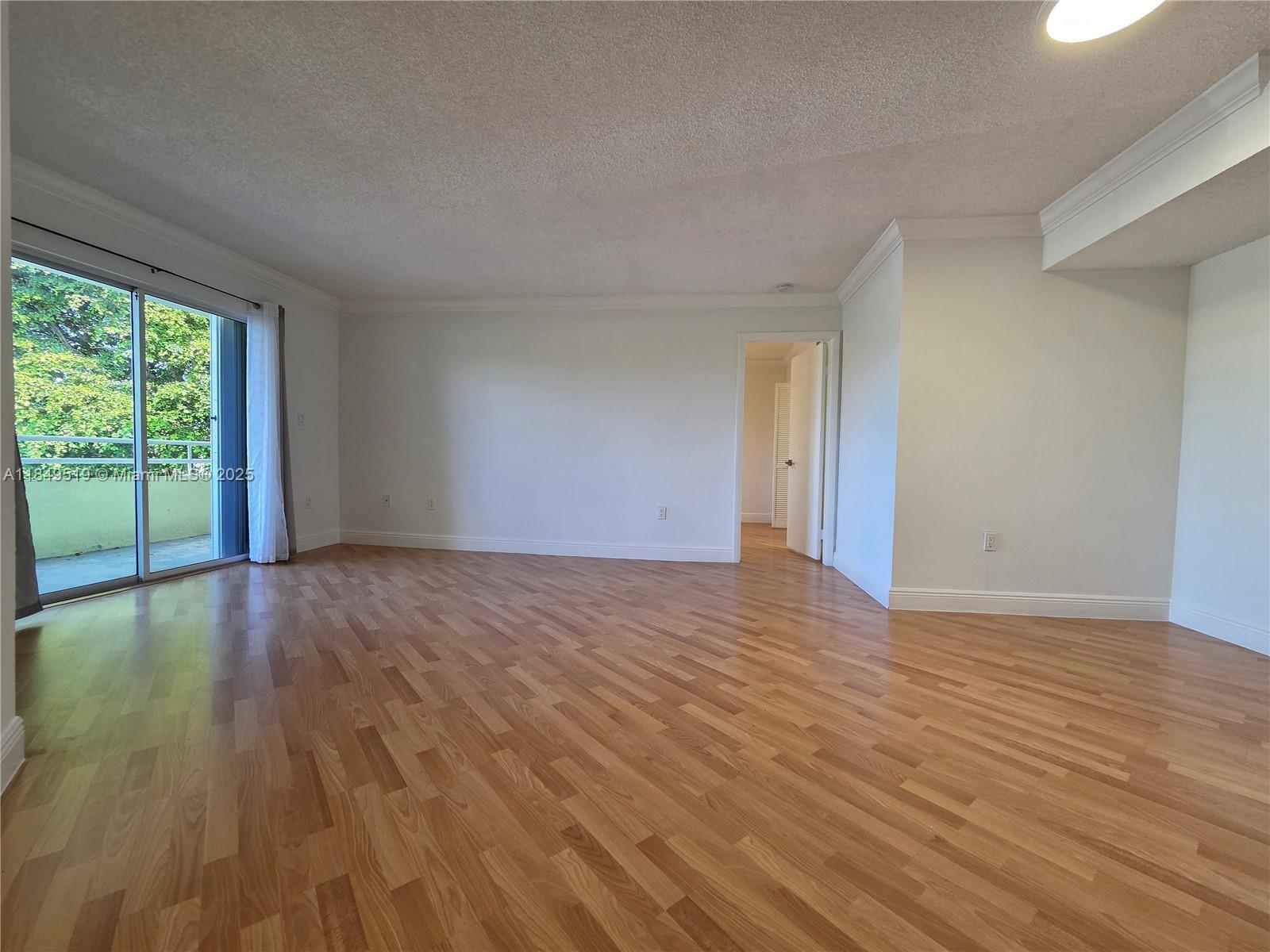 Property Photo:  10765 SW 108th Ave 305  FL 33176 