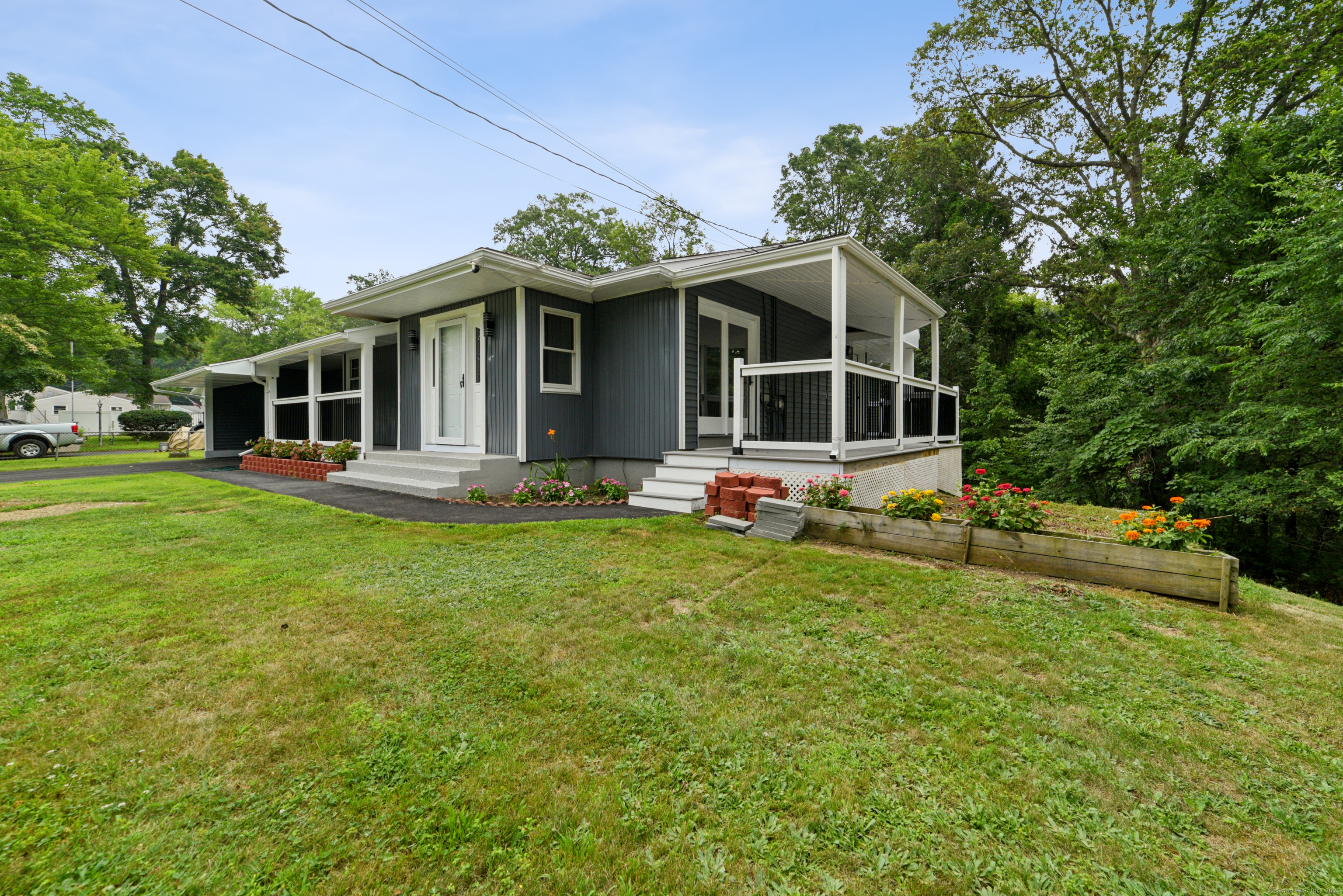 Property Photo: 7 Overvale Road CT 06716