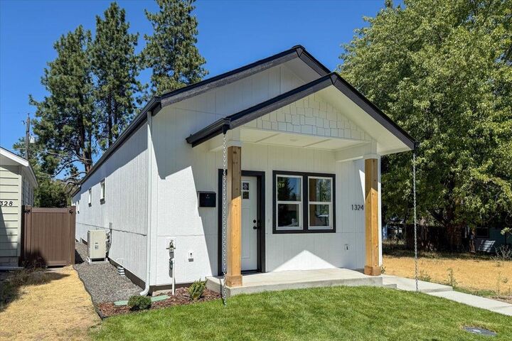 Property Photo: 1324 W Dalke Ave WA 99205