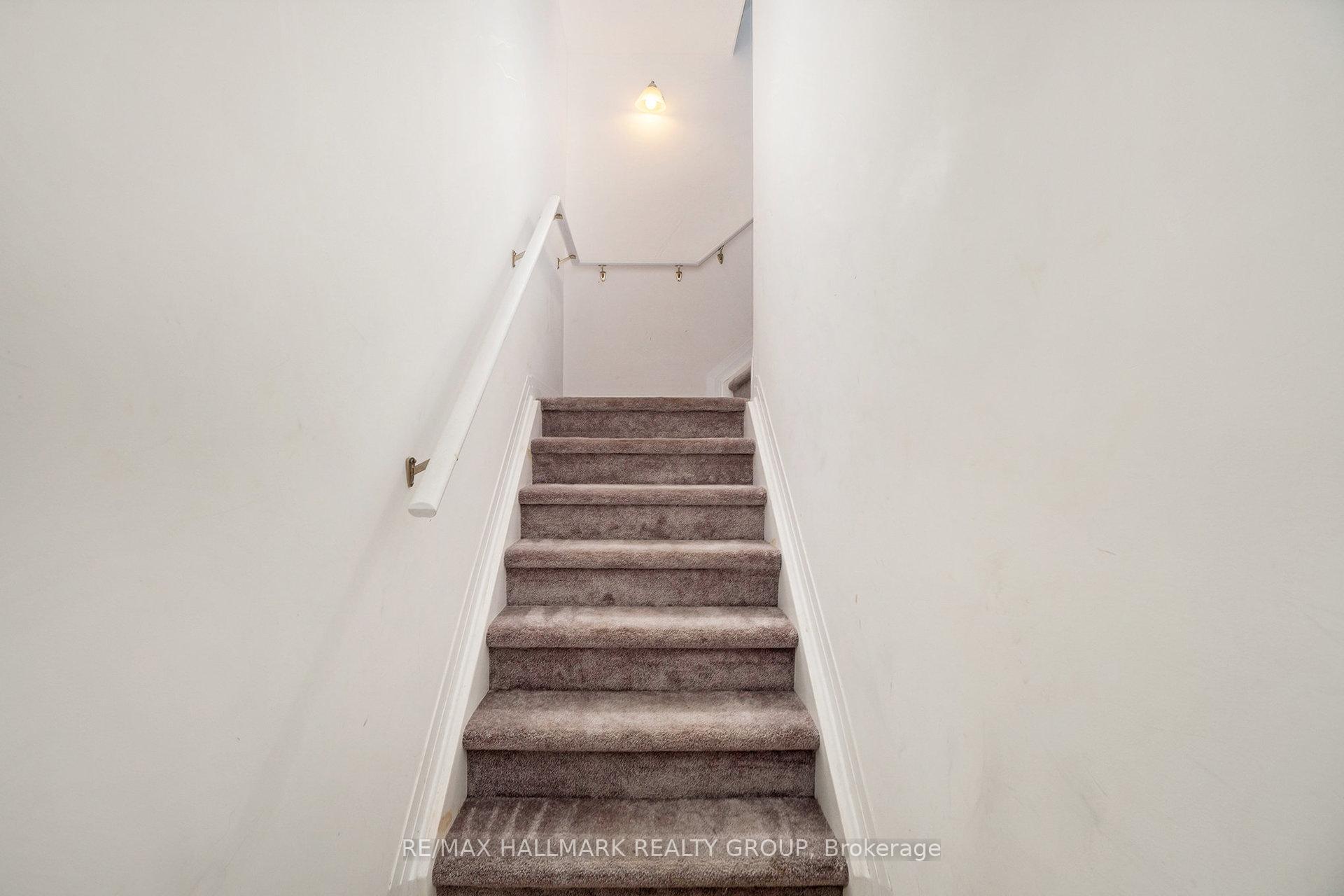 Property Photo:  450 Via Verona Avenue C  ON K2J 6B3 