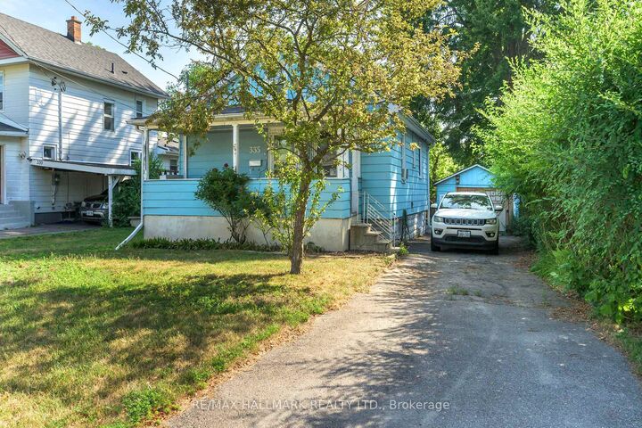 Property Photo:  335 Perry Street  ON L1N 4C2 