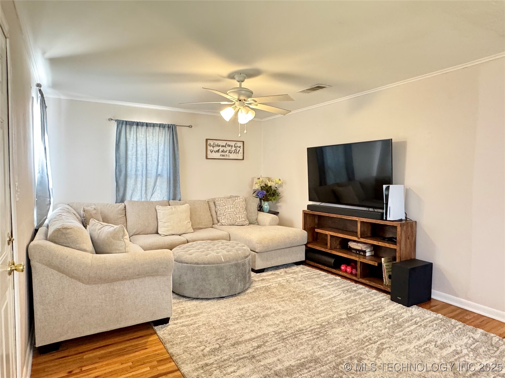 Property Photo:  1015 N Cleveland Avenue  OK 74063 