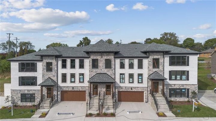 Property Photo: 235 Lucca Ln PA 15241