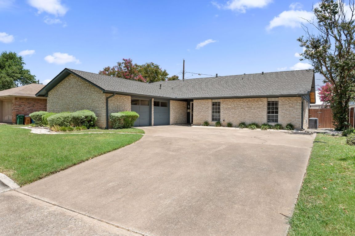 Property Photo:  2712 Thrushwood Drive A & B  TX 78757 