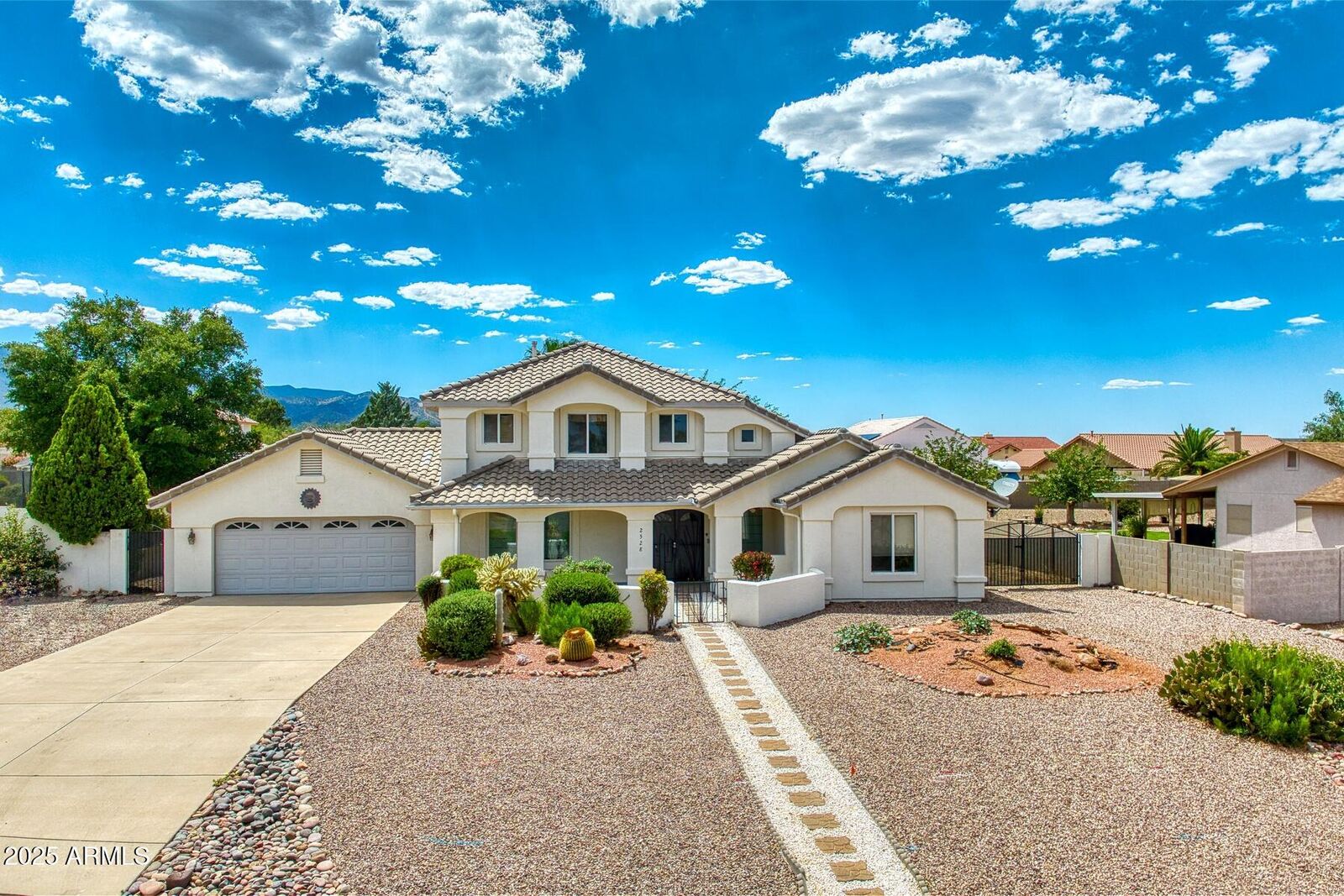Property Photo: 2528 Inverrary Drive AZ 85650