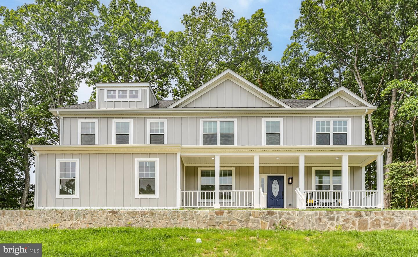 Property Photo:  10302 Laurel Ridge Way  VA 22408 