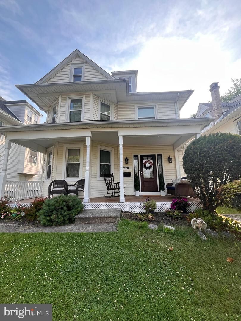 Property Photo:  228 Centre Street  NJ 08033 
