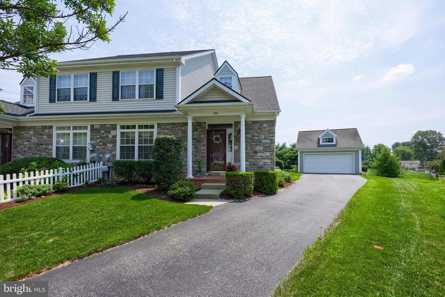 520 Providence Court  Lititz PA 17543 photo