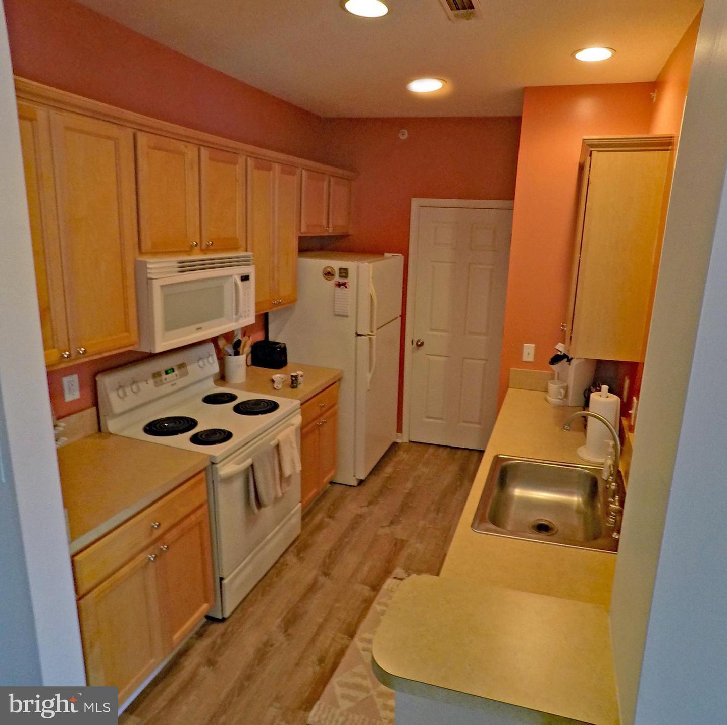 Property Photo: 17054 N Brandt Street 1306 DE 19958