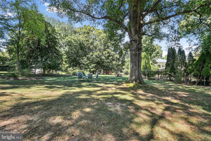 Property Photo: 431 Creek Crossing Road NE VA 22180