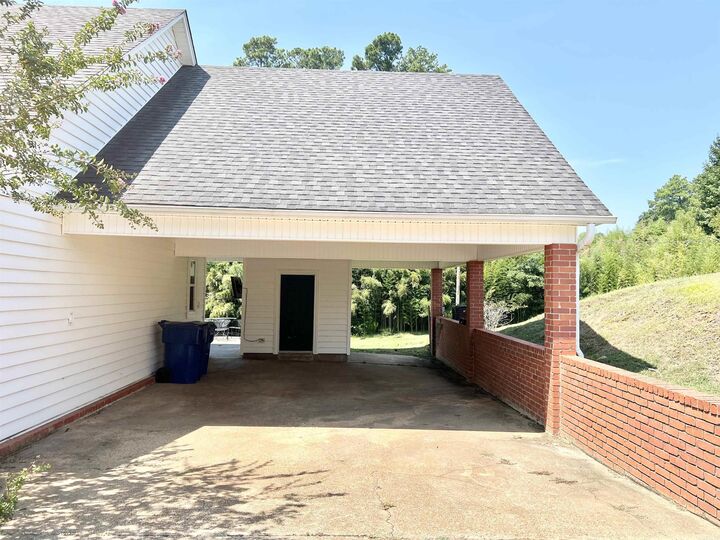 Property Photo:  954 Ridgeview  AR 71701 
