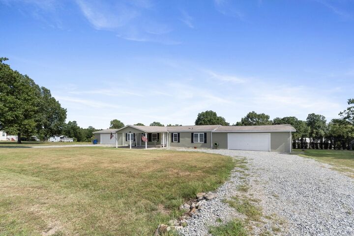 Property Photo: 2979 Rocky Ridge Road AR 72653-6
