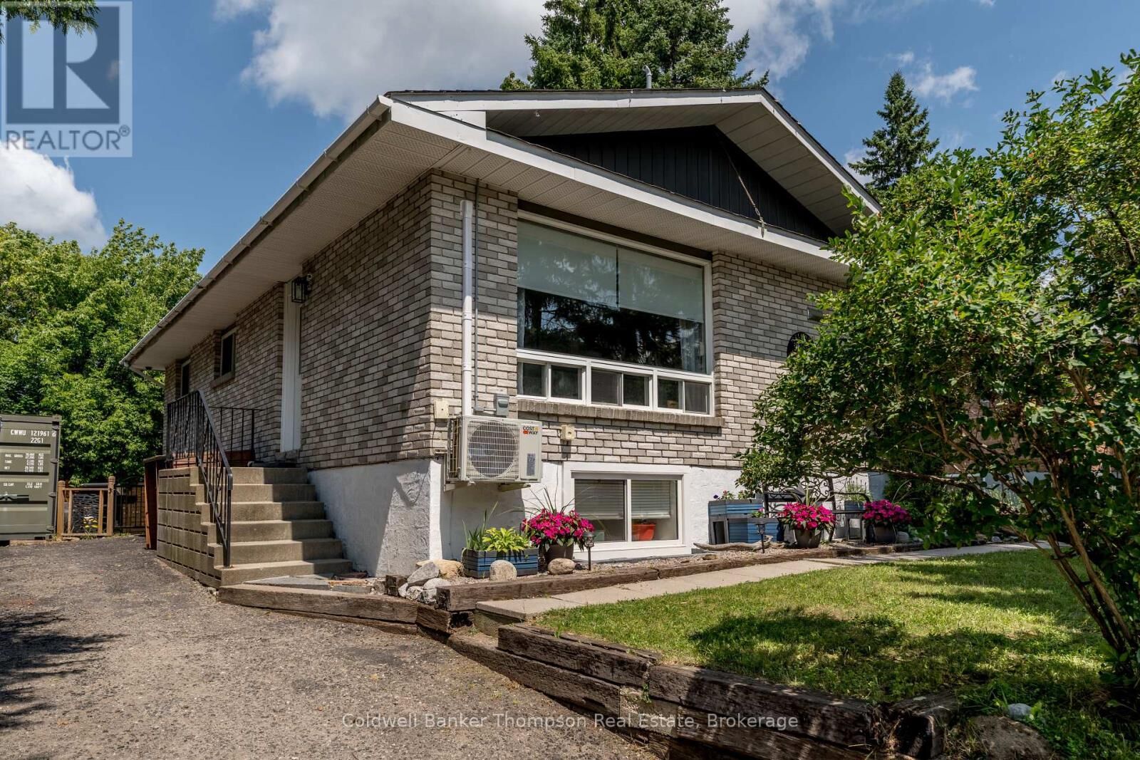 Property Photo: 38 Susan Street West ON P1H 1X2
