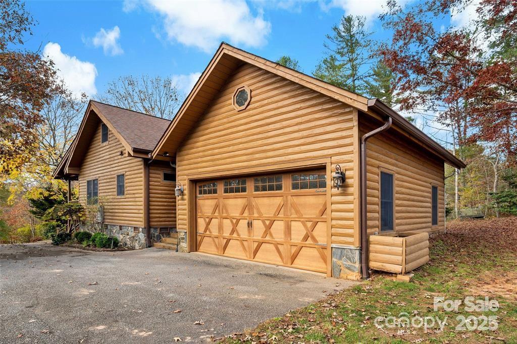 Property Photo:  163 Gypsy Mountain Road  NC 28752 