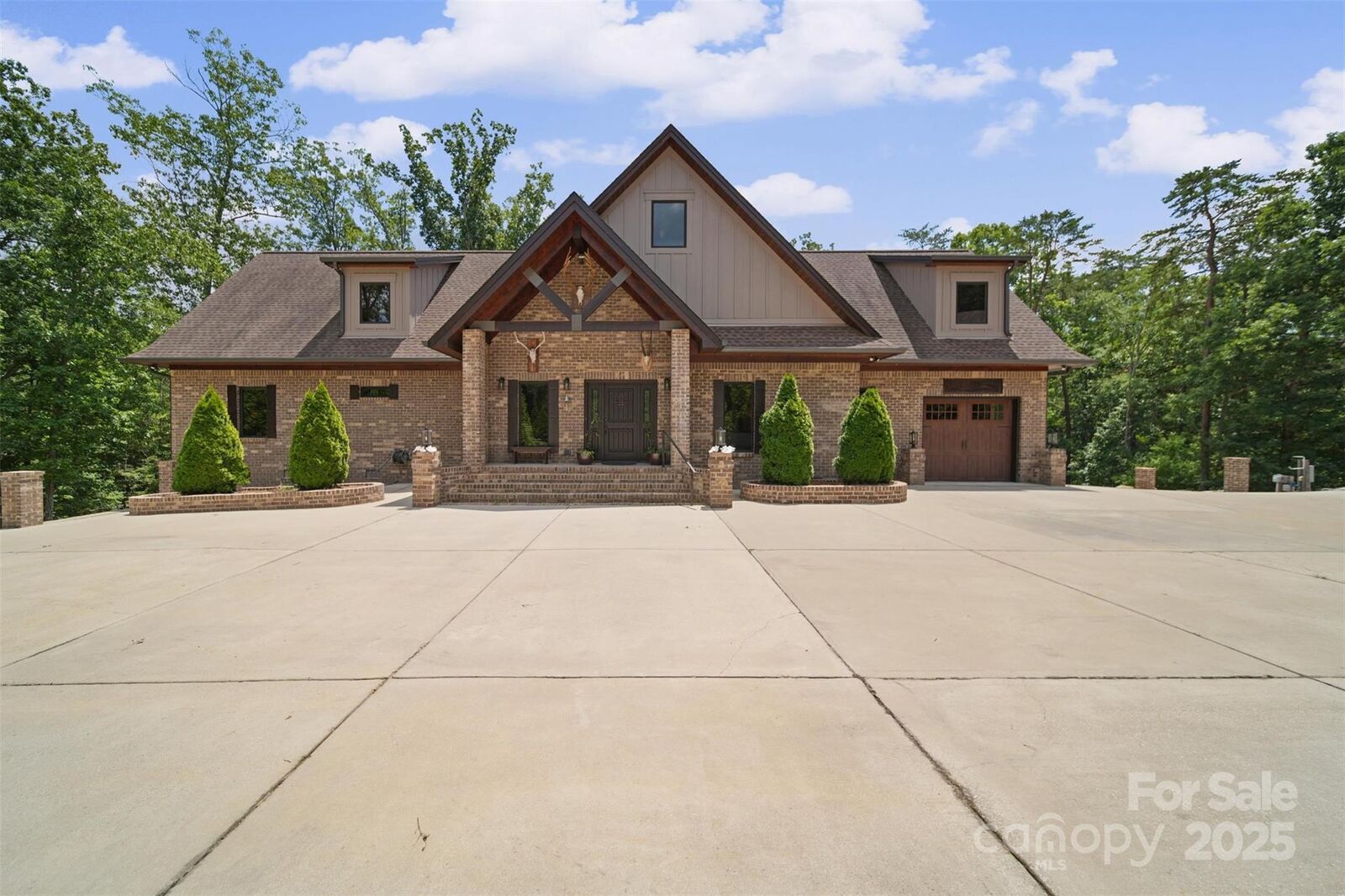 Property Photo: 6153 Barclay Lane SC 29710