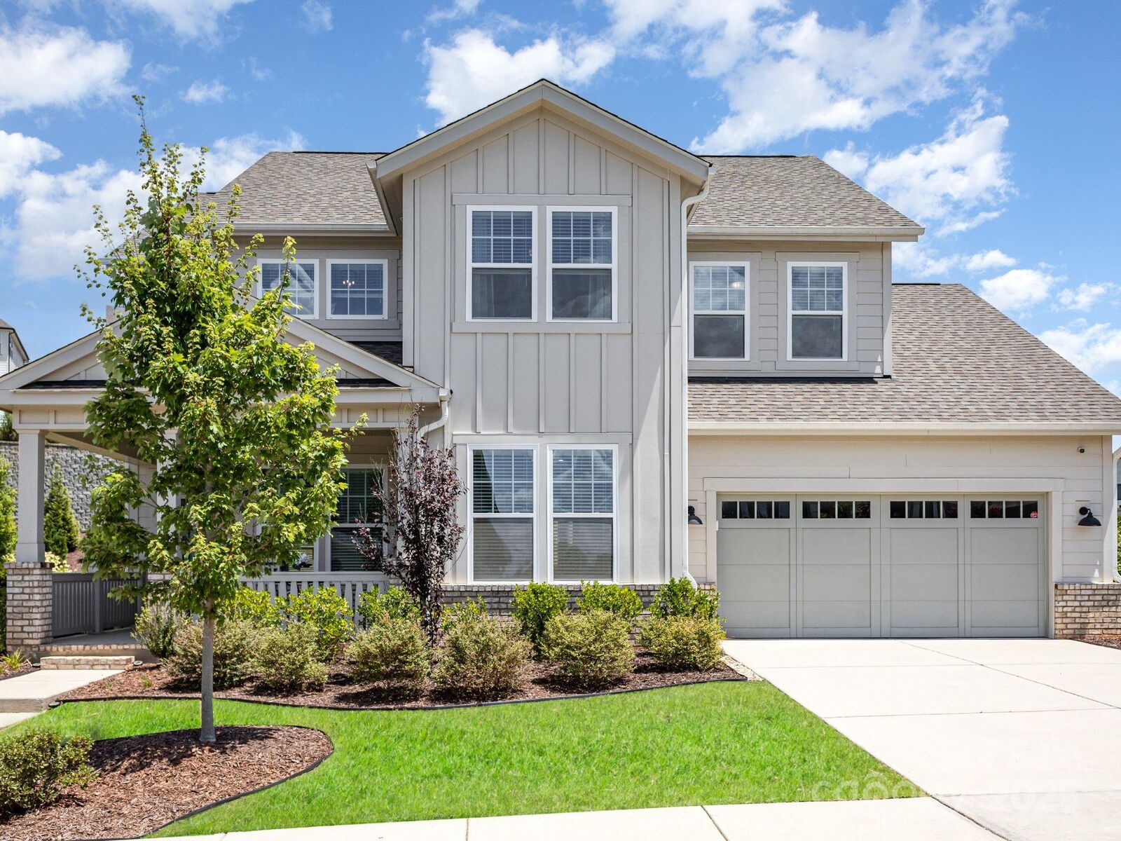 Property Photo:  528 Rock Skip Way  SC 29708 