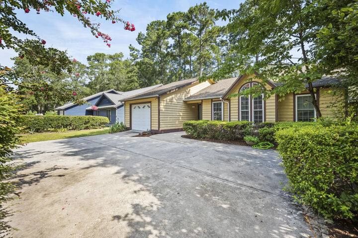 Property Photo: 410 Sarah St SC 29488