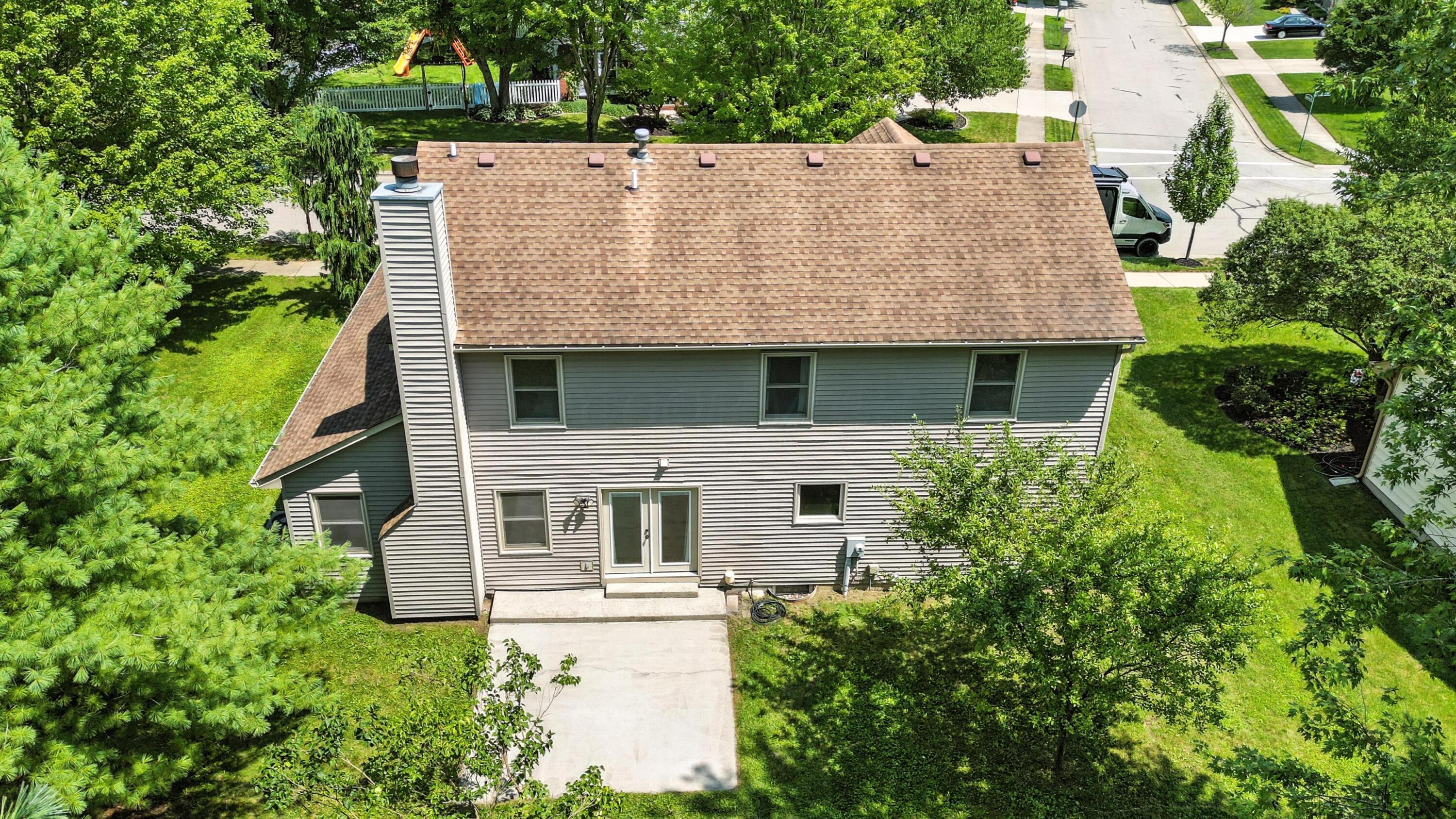 Property Photo: 121 Wicklow Drive OH 43023