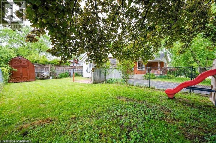 Property Photo: 105 Westmount Road East ON N2M 4Y6