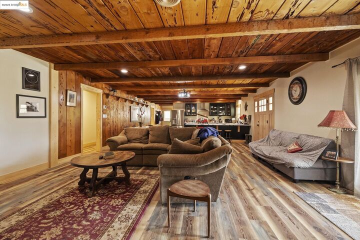 Property Photo: 5572 Darby Ln CA 95247