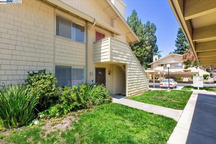 Property Photo:  46869 Fernald Cmn  CA 94539 