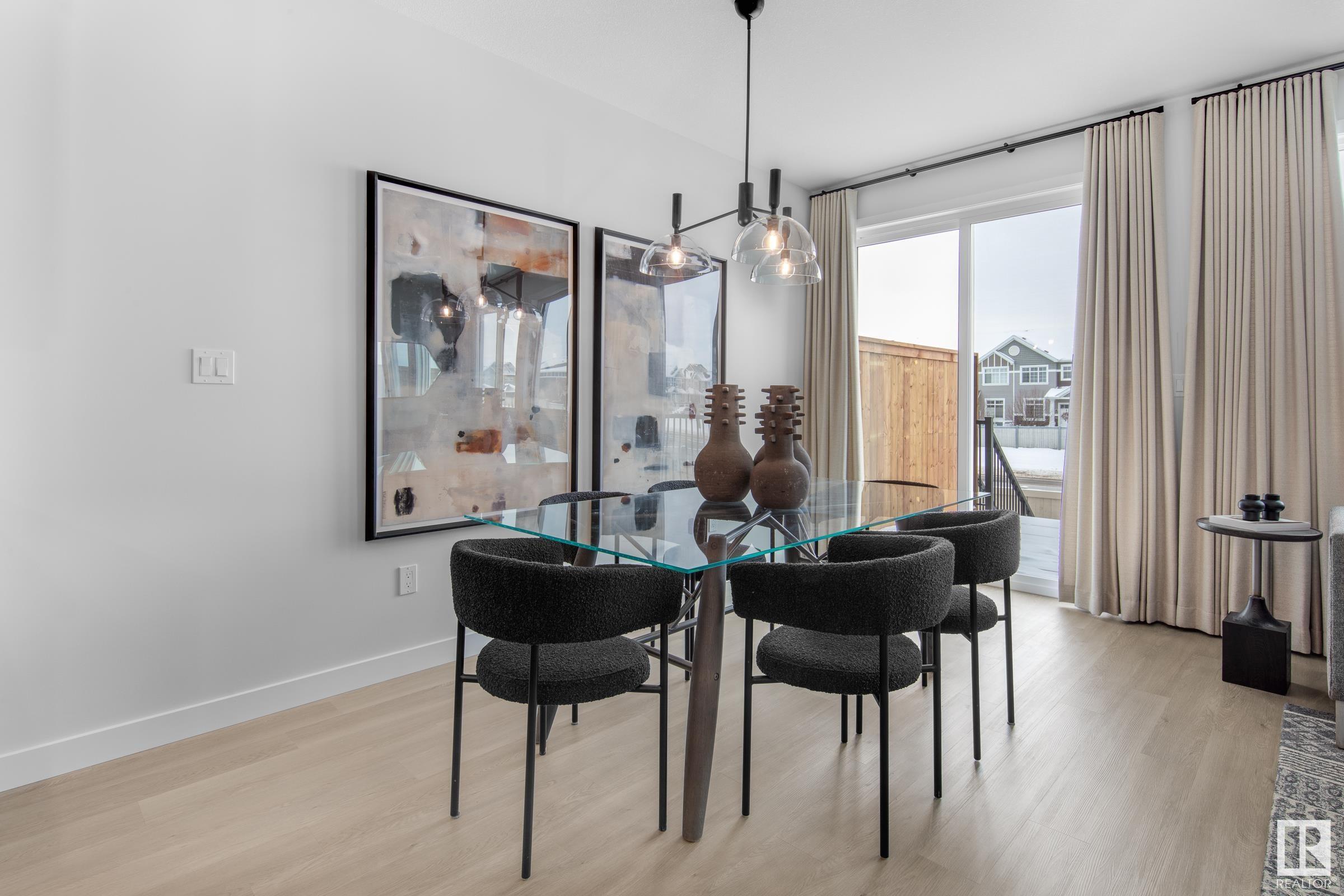 Property Photo:  4793 Cawsey Terrace SW  AB T6W 5M7 