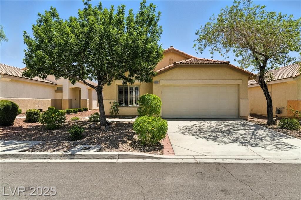 Property Photo: 10950 Crispinio Street NV 89141