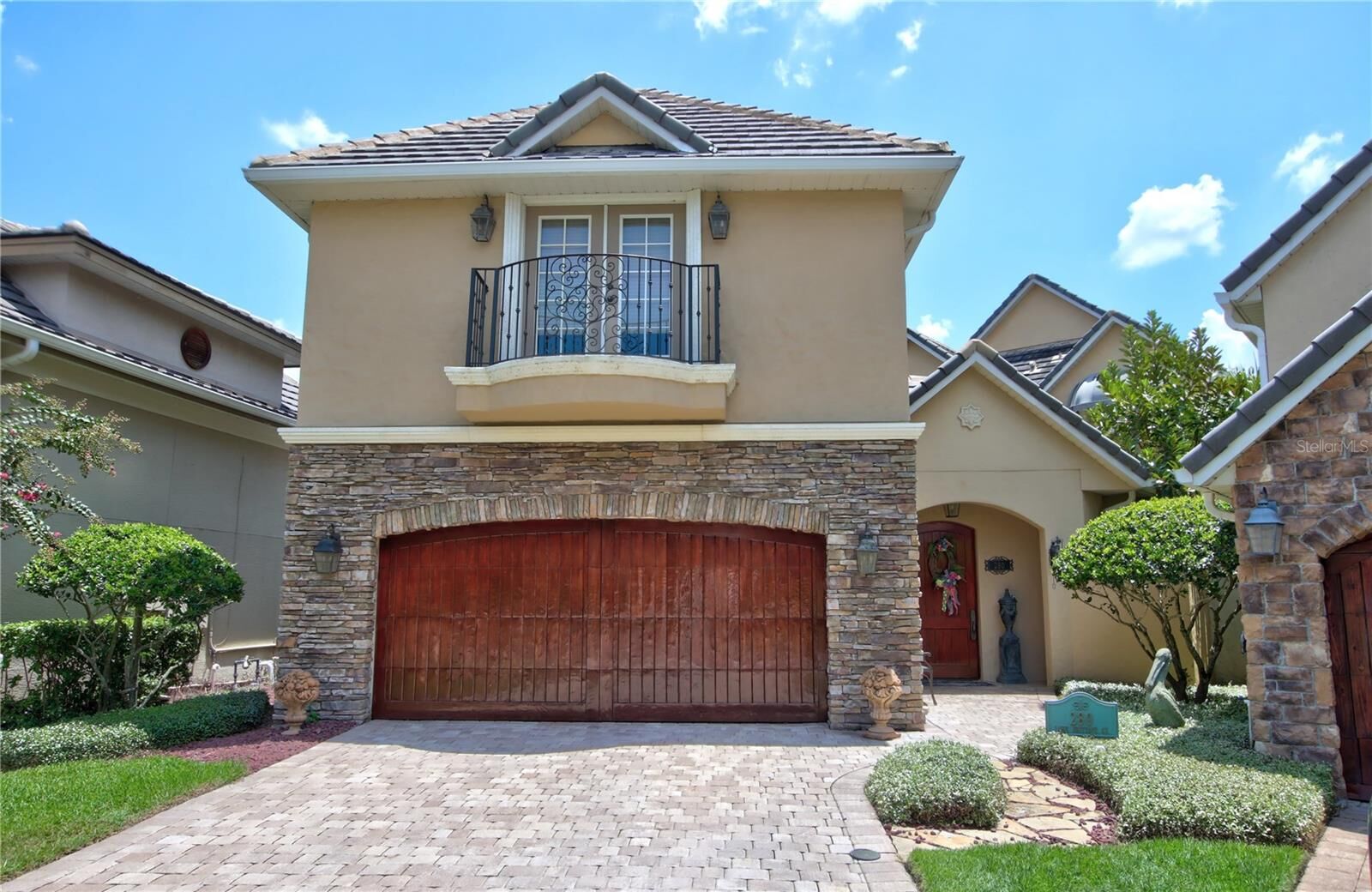 Property Photo:  280 Lake Brittany Court  FL 32746