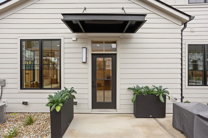 Property Photo: 1677 Ties Way IN 46074