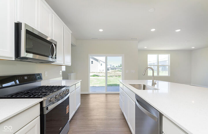 Property Photo: 6849 Bridle Oaks Court IN 46075