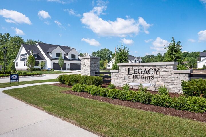 Property Photo:  5874 Heights Drive Unit 20 / Building 10  MI 48314 