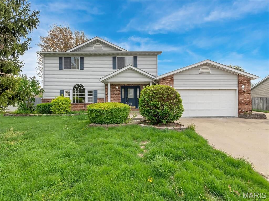 Property Photo:  904 Mayfair Drive  IL 62221 