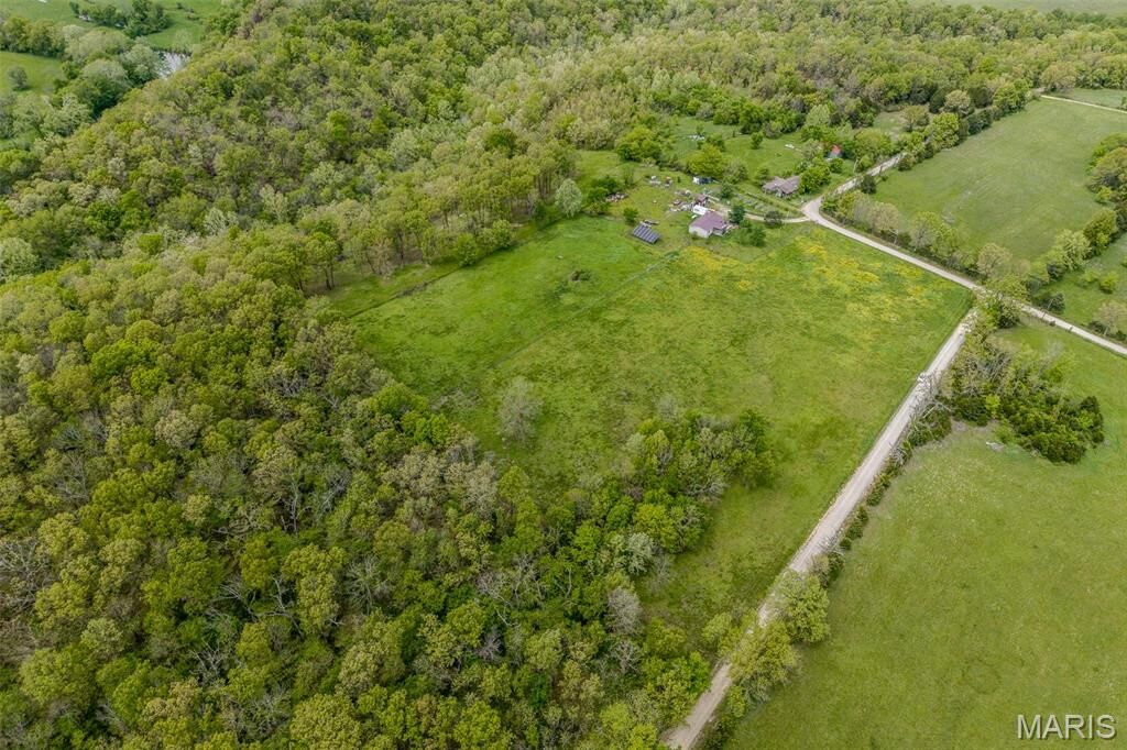 Property Photo: 81 Indian Creek Loop MO 65622