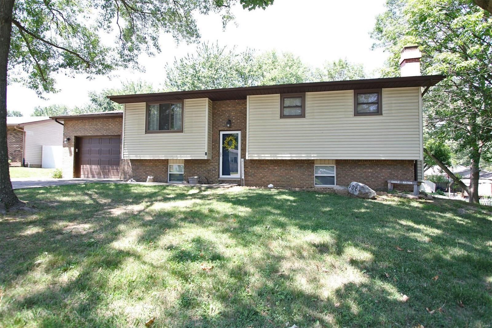 Property Photo:  606 Grant Street  IL 62010 
