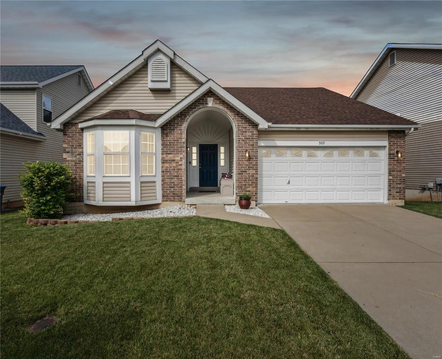 Property Photo: 503 Cottage Xing MO 63366
