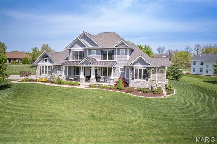 Property Photo:  802 Valley Brook Drive  MO 63640 