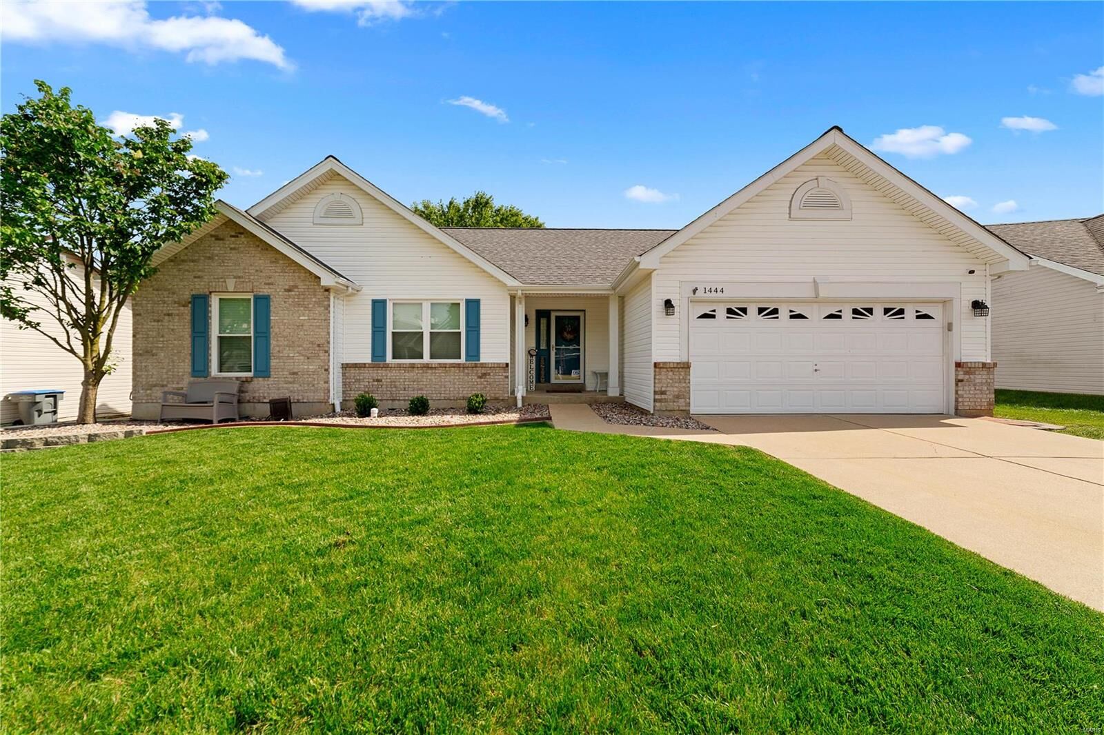 Property Photo:  1444 Snowbird Lane  MO 63366 