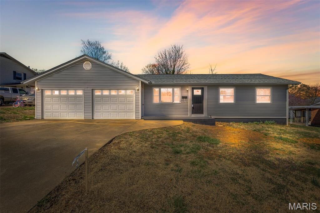 Property Photo: 615 N School Street MO 63601