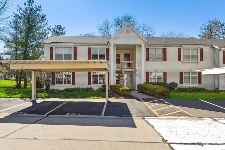 203 Sugar Lake Drive  St Peters MO 63376 photo