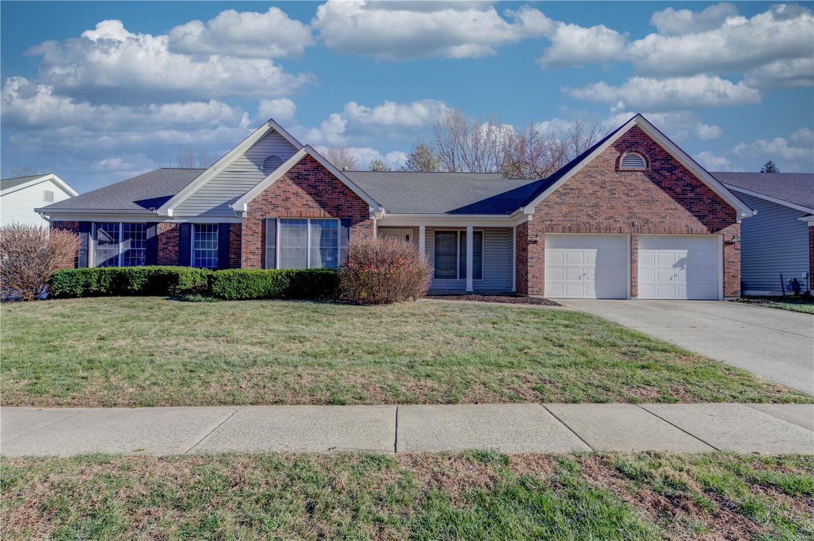 Property Photo: 8 Stable Ridge MO 63301