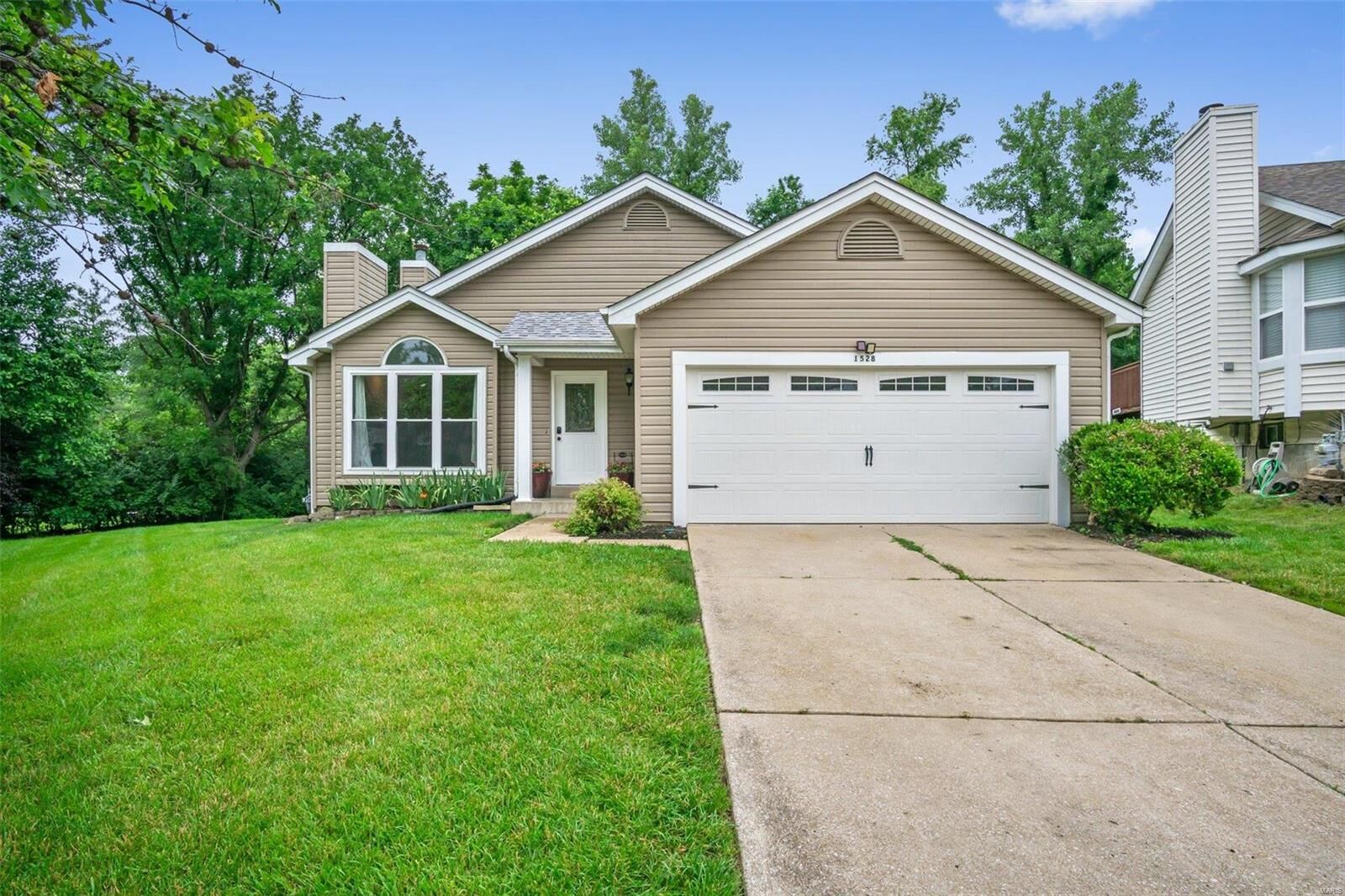 Property Photo:  1528 Brittany Cove  MO 63304 