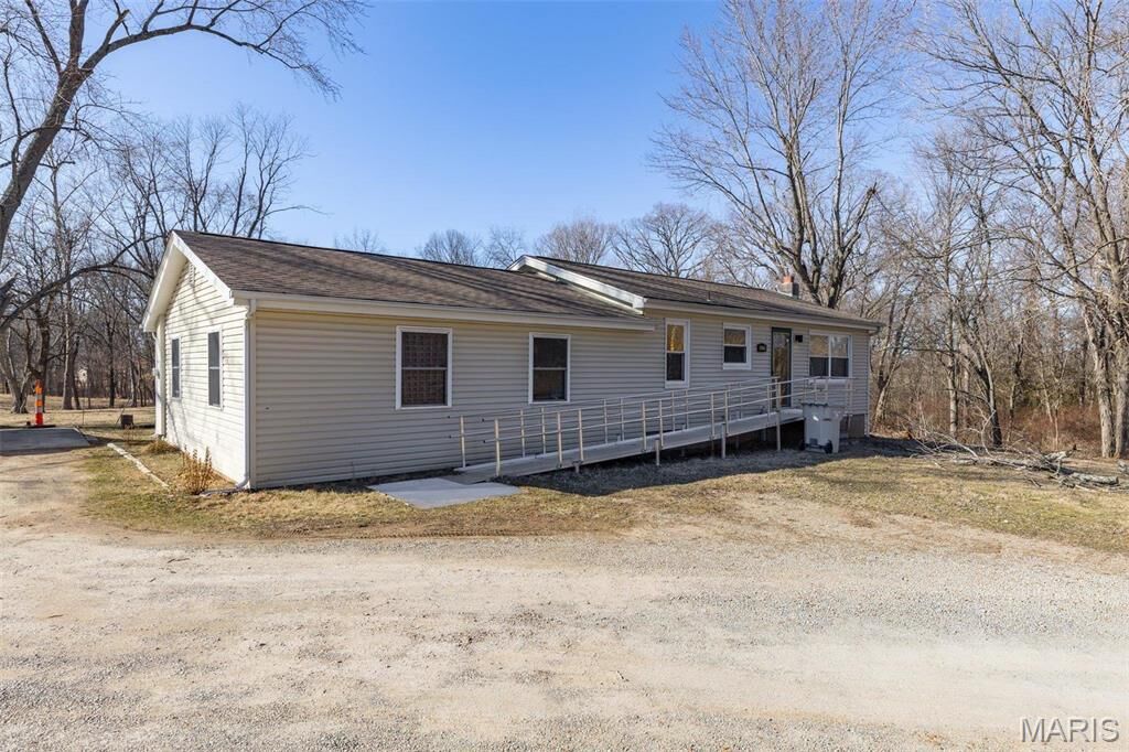 Property Photo:  4279 Ee Highway  MO 63640 