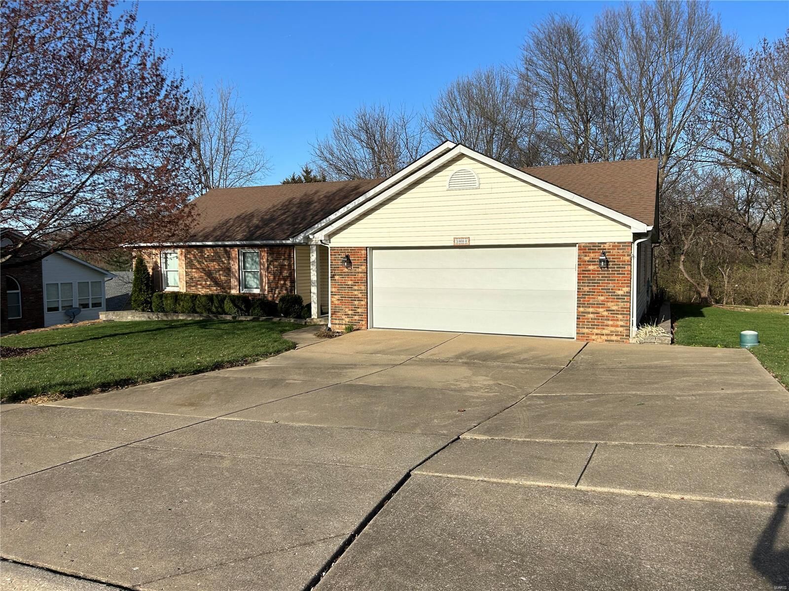 Property Photo:  3004 Hollrah Drive  MO 63301 