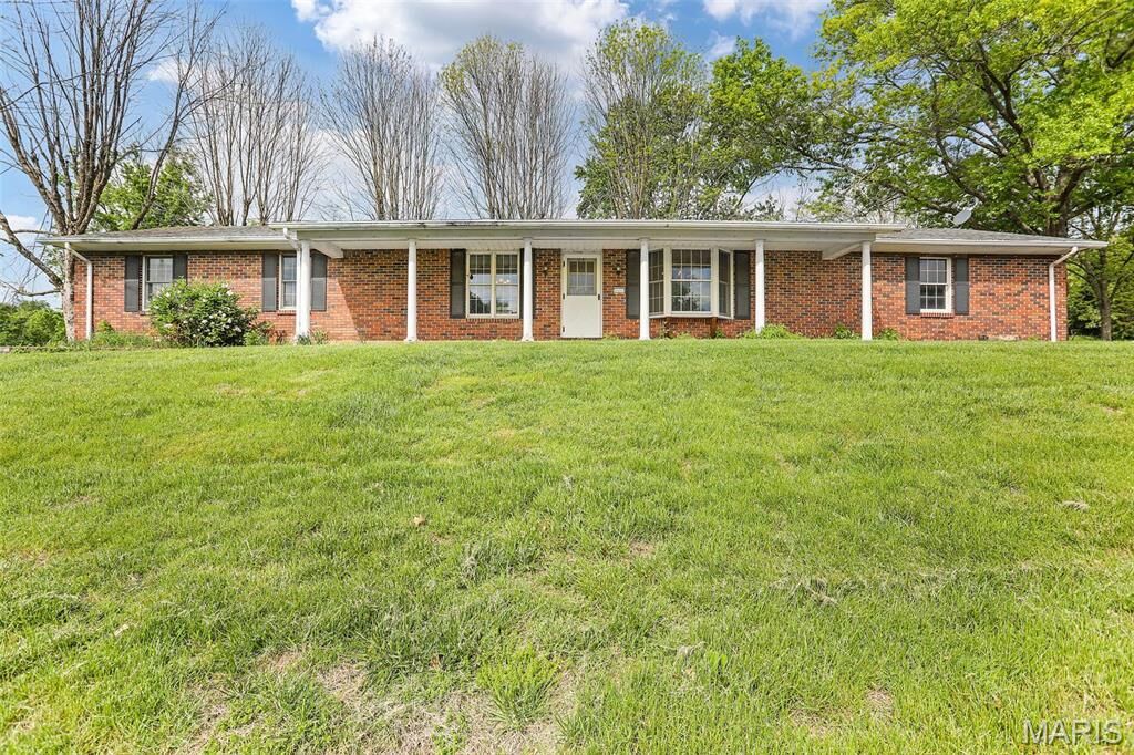 Property Photo: 15450 Duden Hills Road S MO 63357