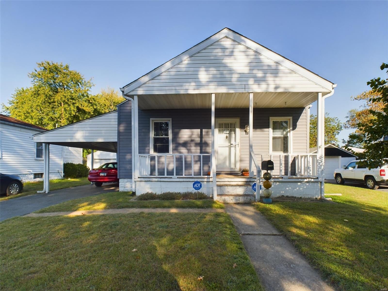 Property Photo: 2541 Center Street IL 62040