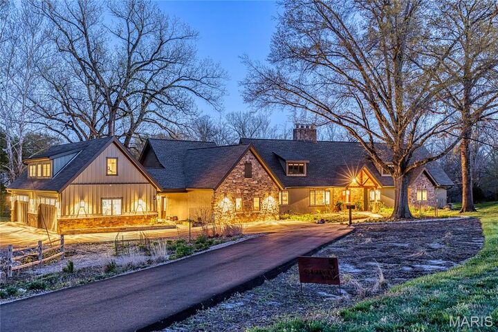 Property Photo:  5 Glaizeview Road  MO 63017 