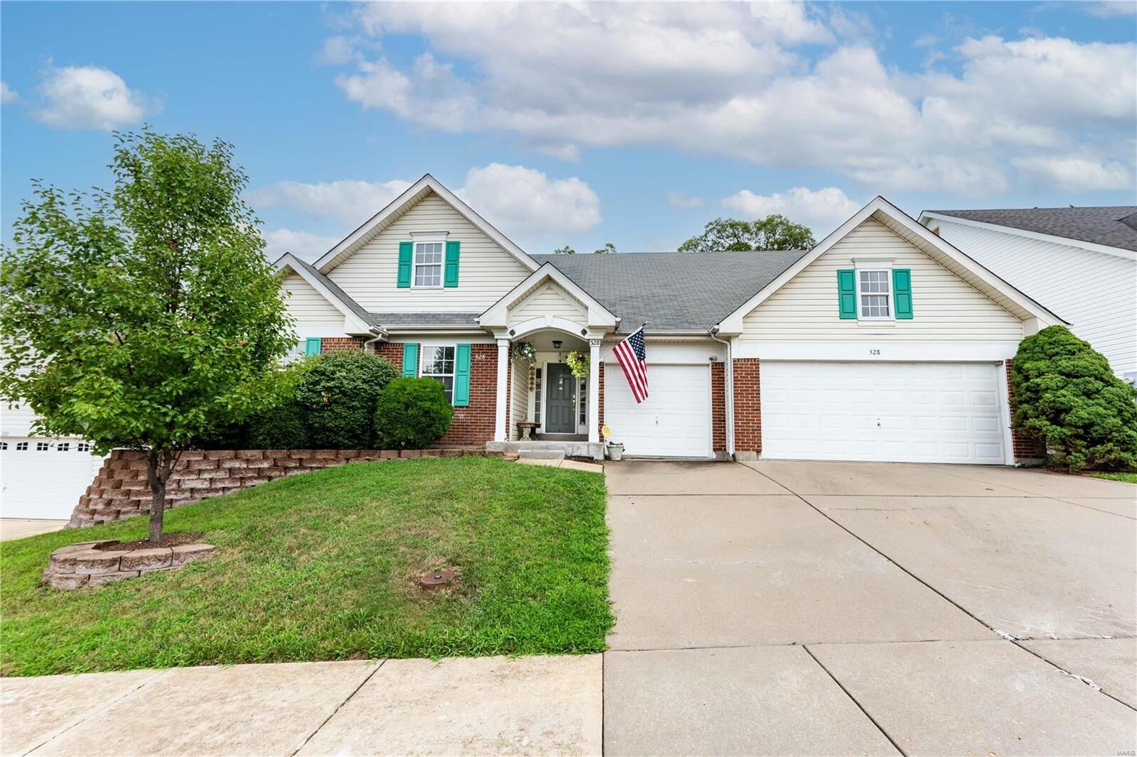 Property Photo:  528 Vista Hills Court  MO 63025 