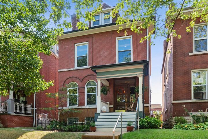 3820 Hartford Street  St Louis MO 63116 photo